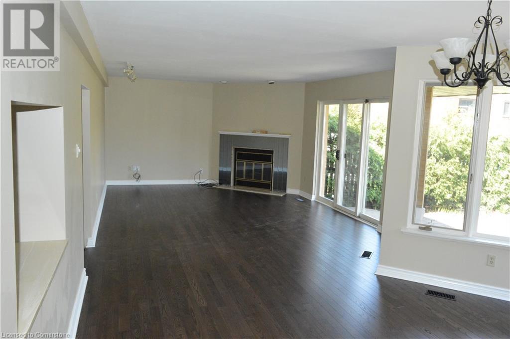 2211 New Street Unit# 1, Burlington, Ontario  L7R 1H9 - Photo 4 - 40687651