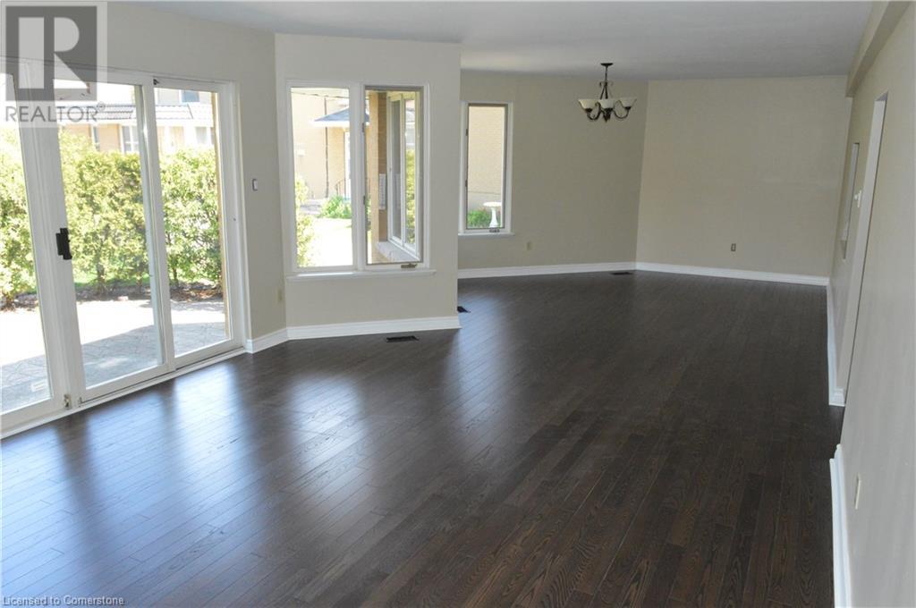 2211 New Street Unit# 1, Burlington, Ontario  L7R 1H9 - Photo 3 - 40687651