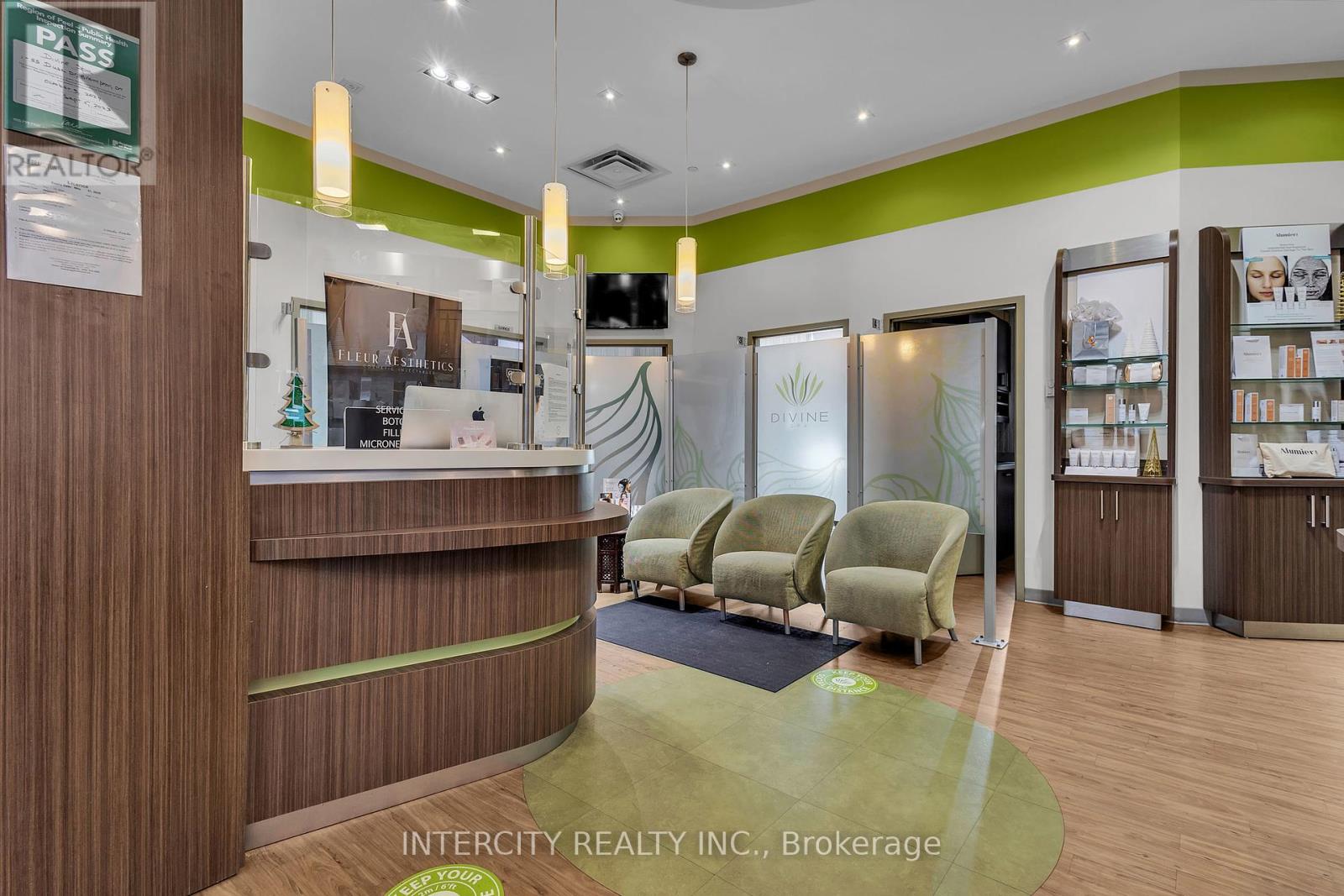 1 - 55 Dusk Drive, Brampton, Ontario  L6Y 5Z6 - Photo 8 - W10410121
