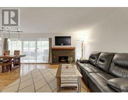 302 555 W 28TH STREET, North Vancouver, British Columbia