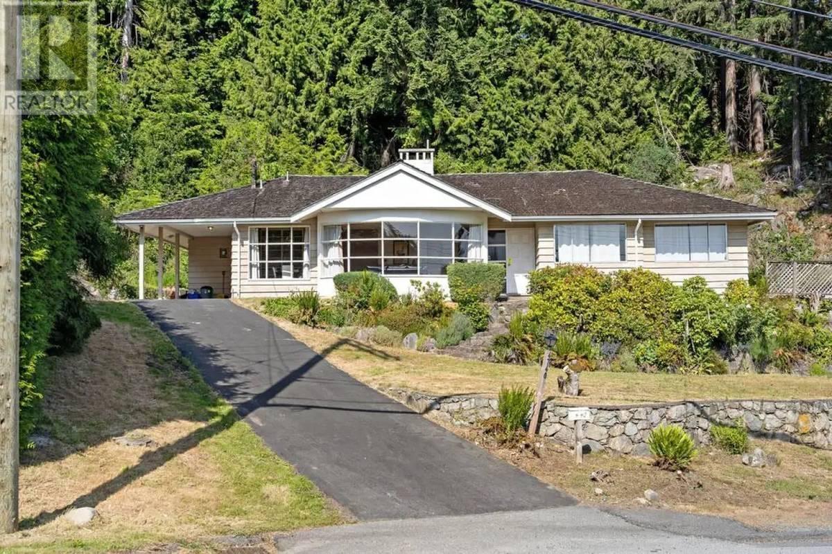 47x0 Caulfield Drive, West Vancouver, British Columbia  V7W 1G5 - Photo 1 - R2952531