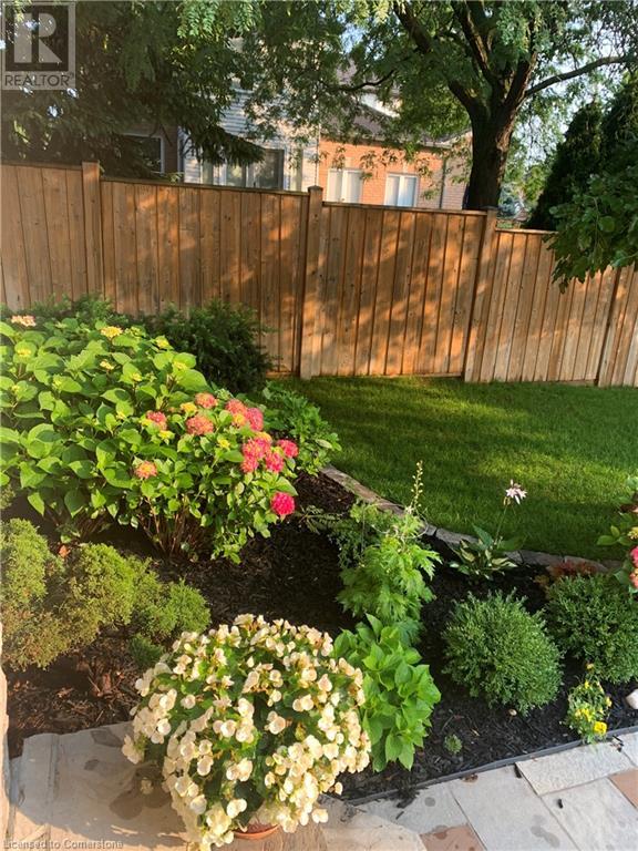 1225 Saddler Circle, Oakville, Ontario  L6M 2X5 - Photo 4 - 40683846