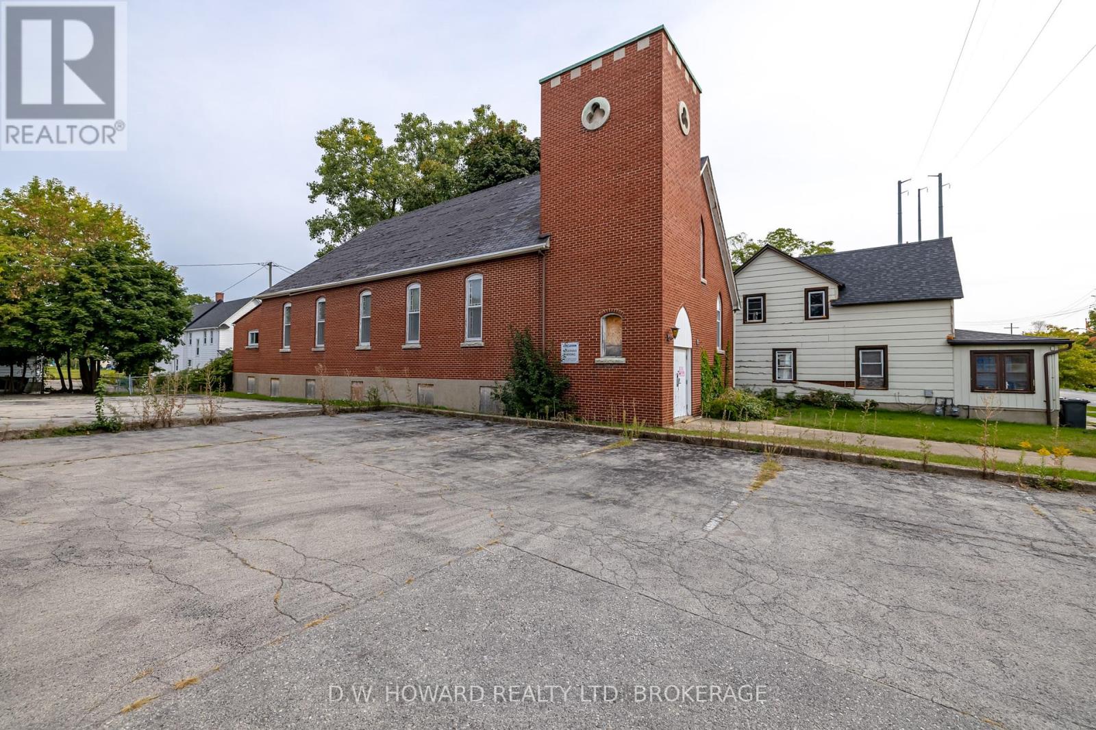 35 QUEEN STREET, Fort Erie, Ontario