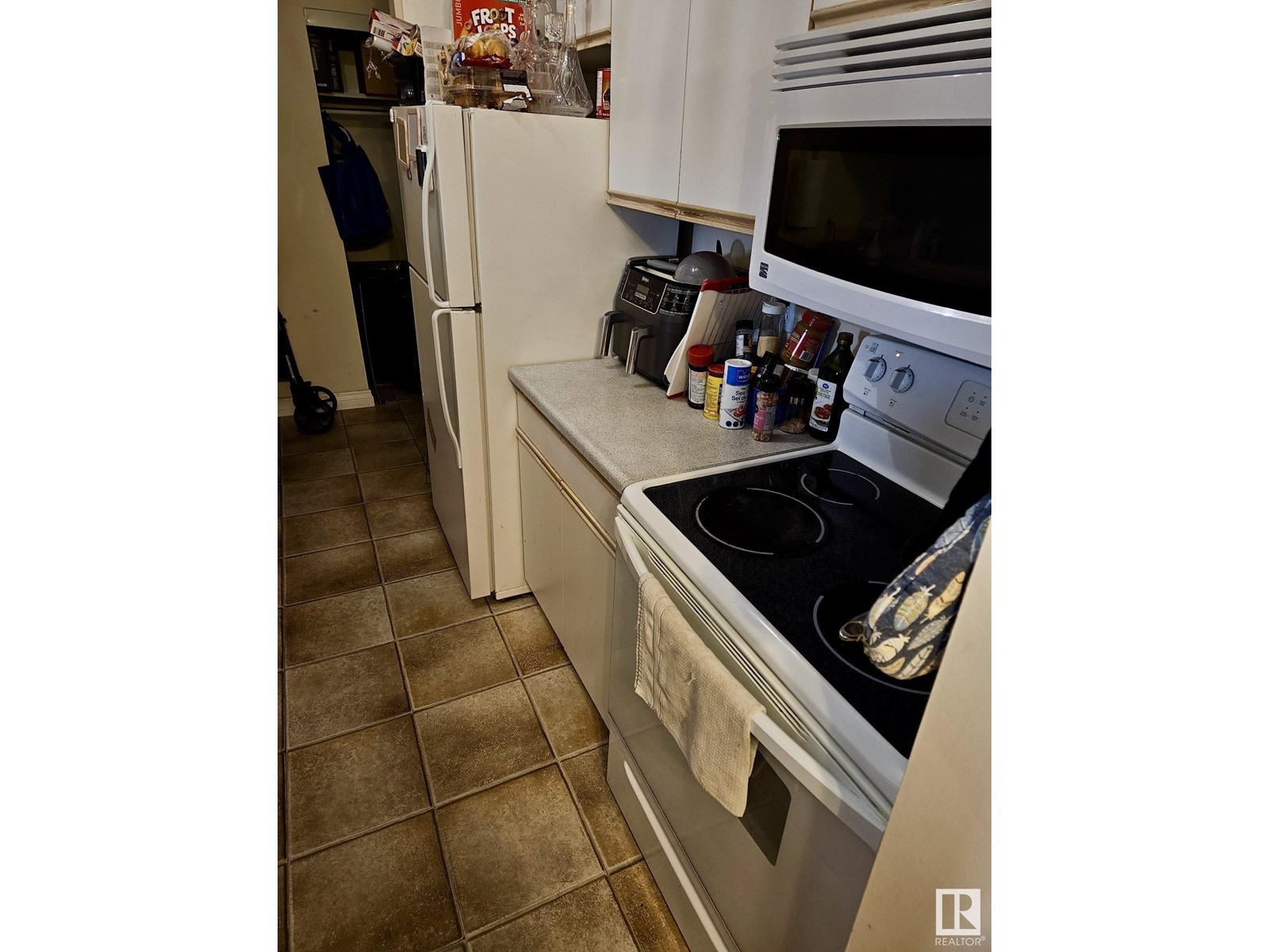Property at #121 9620 174 ST NW image 5