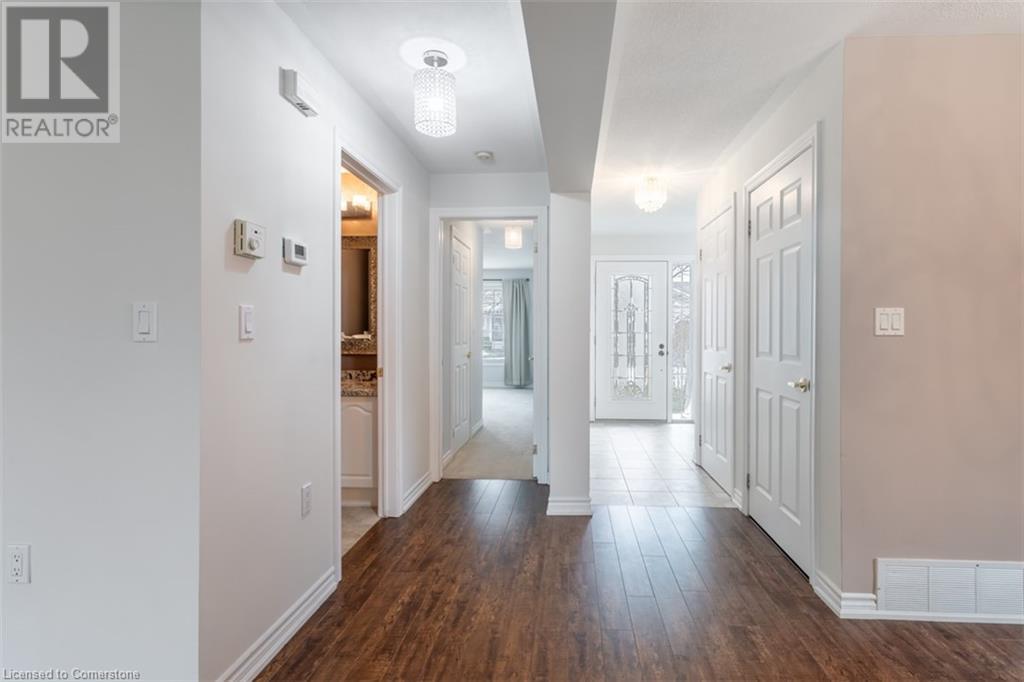 114 Glenariff Drive, Freelton, Ontario  L8B 1A5 - Photo 8 - 40687374