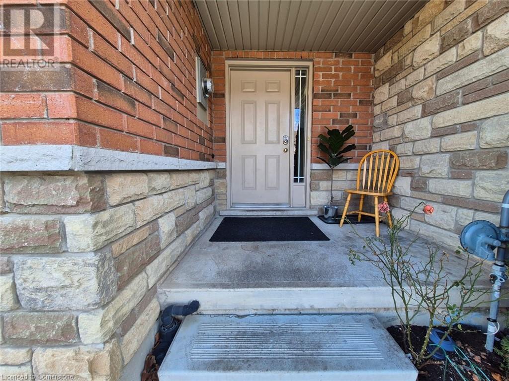 18 Celestial Crescent, Hamilton, Ontario  L0R 1P0 - Photo 4 - 40686789