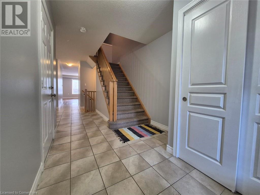 18 Celestial Crescent, Hamilton, Ontario  L0R 1P0 - Photo 5 - 40686789