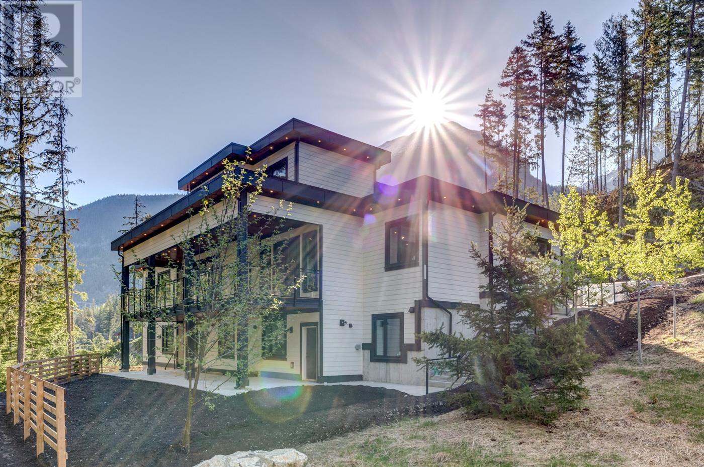 9113 Riverside Drive, Whistler, British Columbia V8E 1M1 - Photo 39 - R2952538