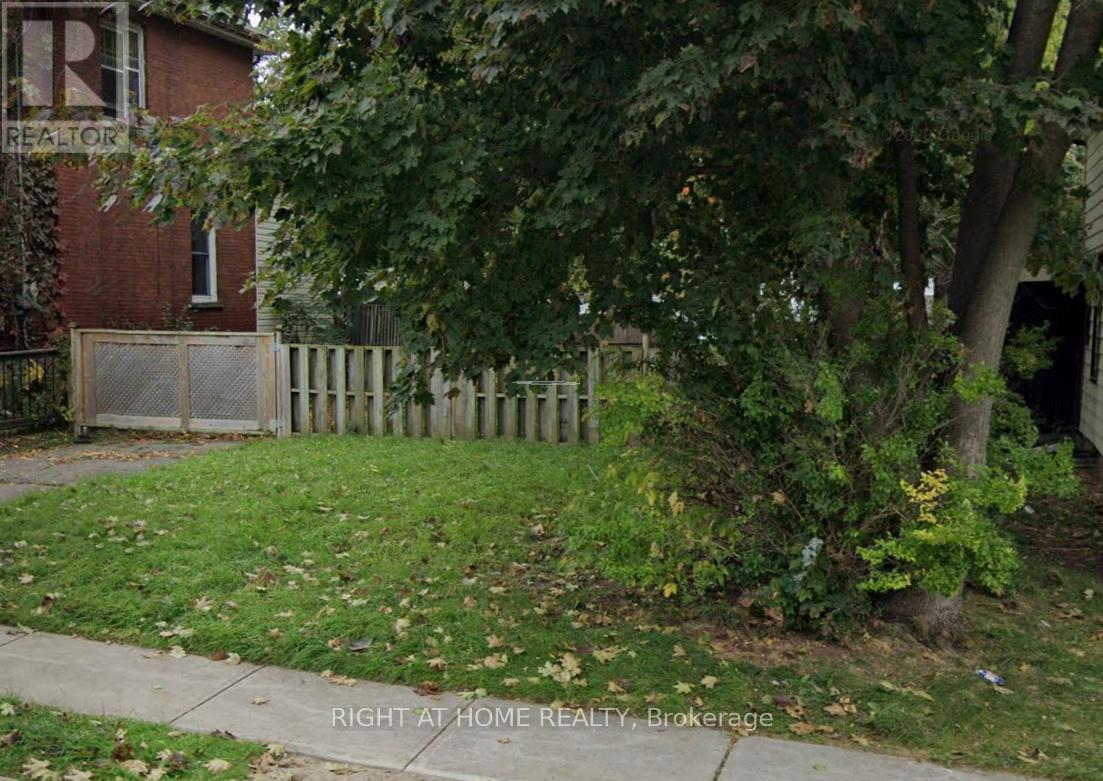 19 Hall Street, Oshawa, Ontario  L1H 2Y7 - Photo 6 - E11907852