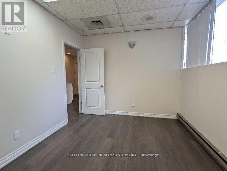 104 - 3040 Palstan Road, Mississauga, Ontario  L4Y 2Z6 - Photo 3 - W10428414