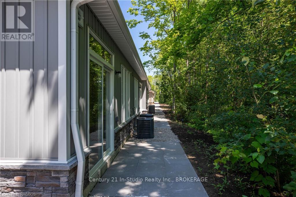 49 Division Street, Saugeen Shores, Ontario  N0H 2L0 - Photo 3 - X10847888