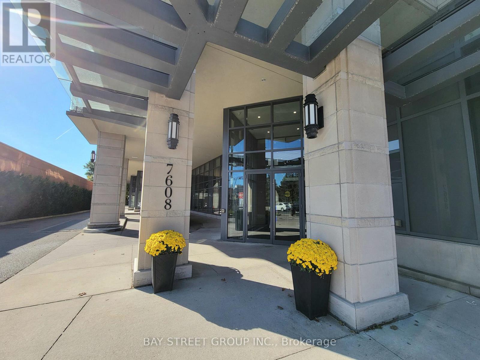 515 - 7608 Yonge Street, Vaughan, Ontario  L4J 0J5 - Photo 3 - N11908015