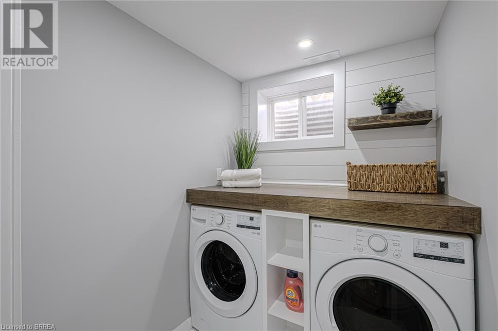 2 Keeler Place, Brantford, Ontario  N3S 7K6 - Photo 33 - 40679473