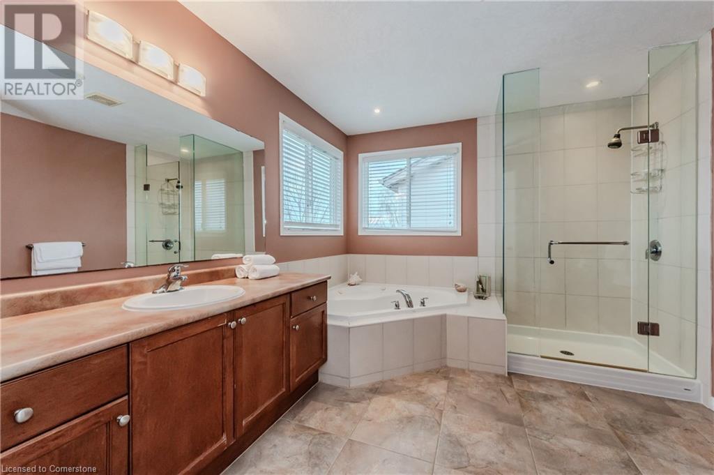 28 Isabella Street, Kitchener, Ontario  N2E 4K1 - Photo 33 - 40683593