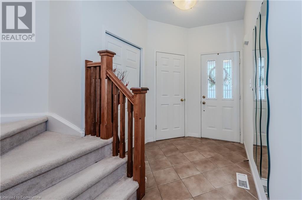 28 Isabella Street, Kitchener, Ontario  N2E 4K1 - Photo 6 - 40683593