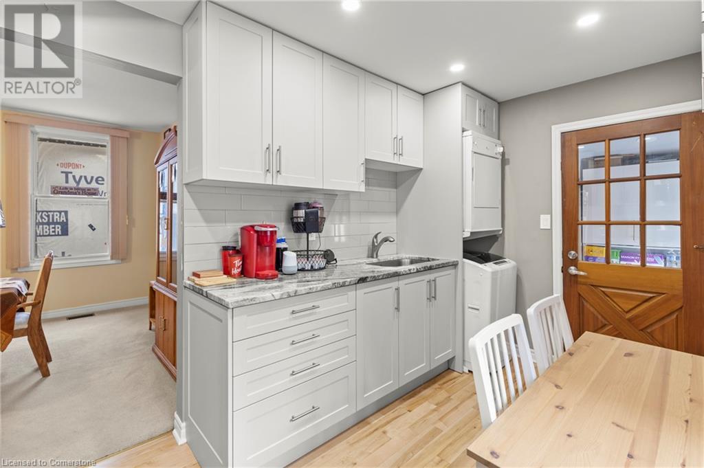 94 Canada Street, Hamilton, Ontario  L8P 1P3 - Photo 13 - 40675715