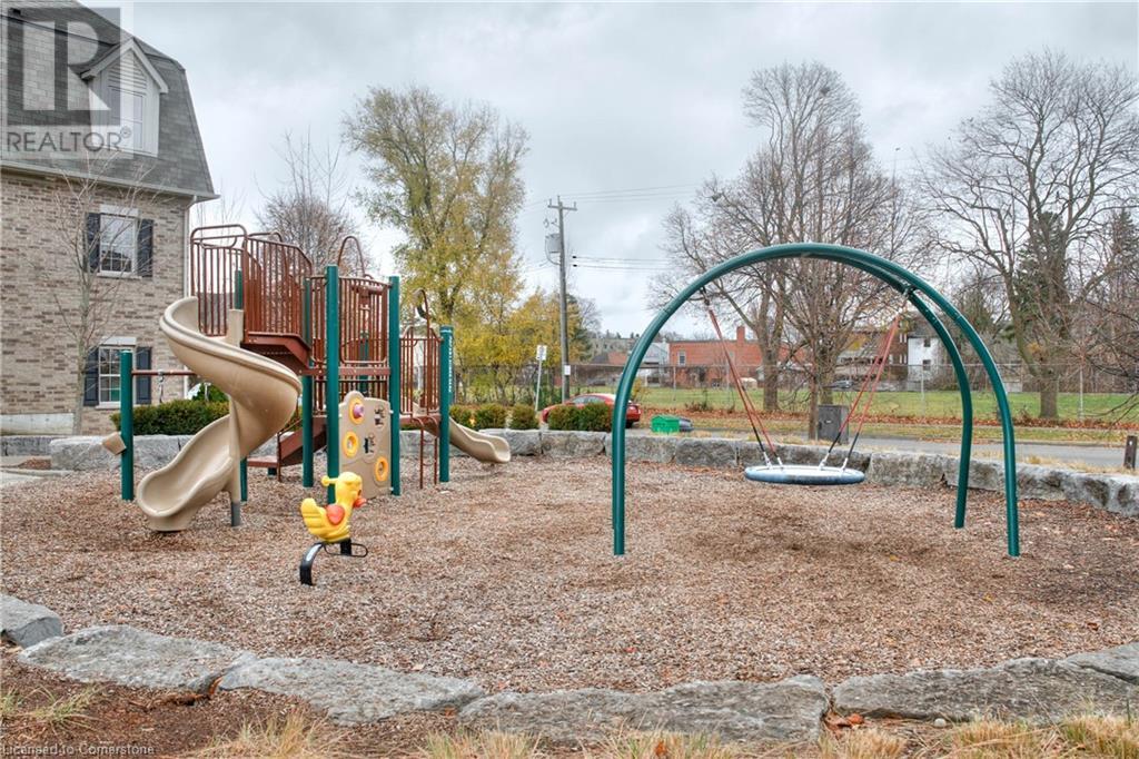 8 Cheltenham Mews, Kitchener, Ontario  N2H 0B2 - Photo 30 - 40687059