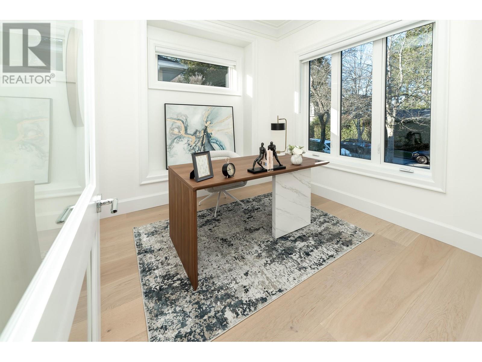 Listing Picture 4 of 32 : 4582 W 14TH AVENUE, Vancouver / 溫哥華 - 魯藝地產 Yvonne Lu Group - MLS Medallion Club Member