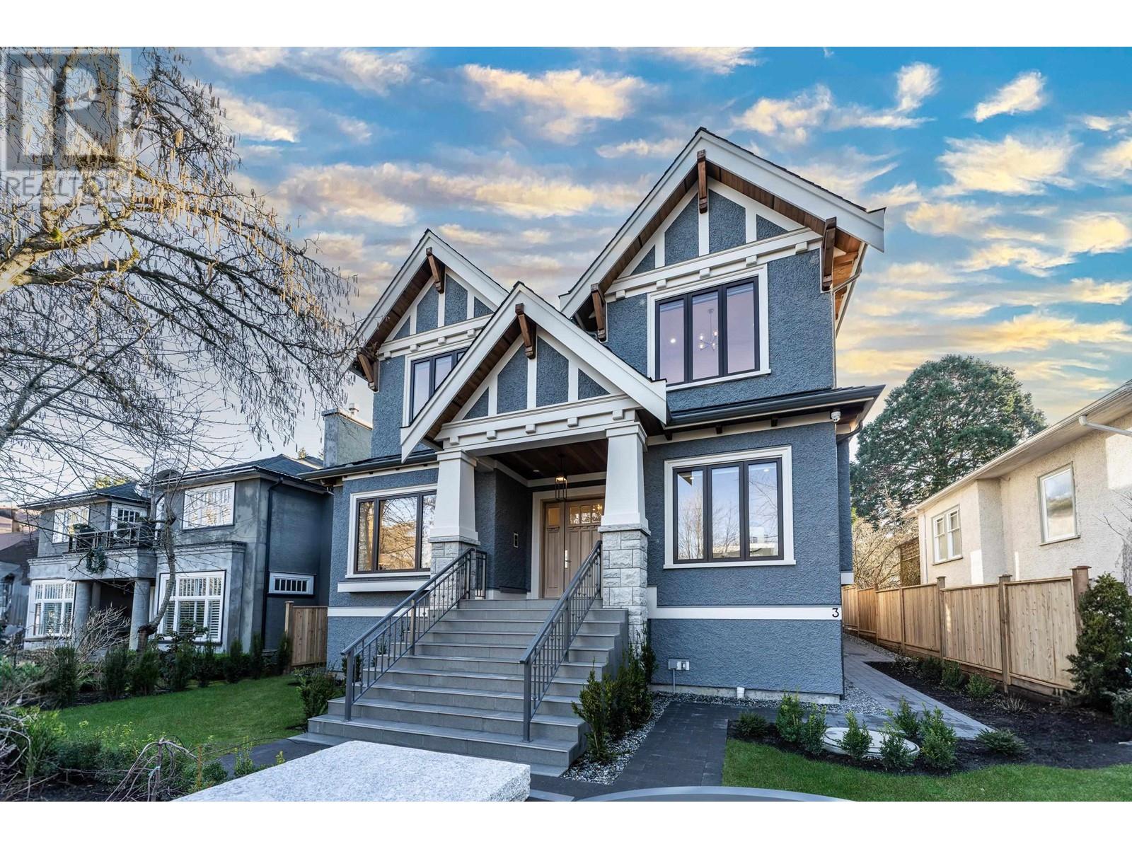 4582 W 14TH AVENUE, Vancouver