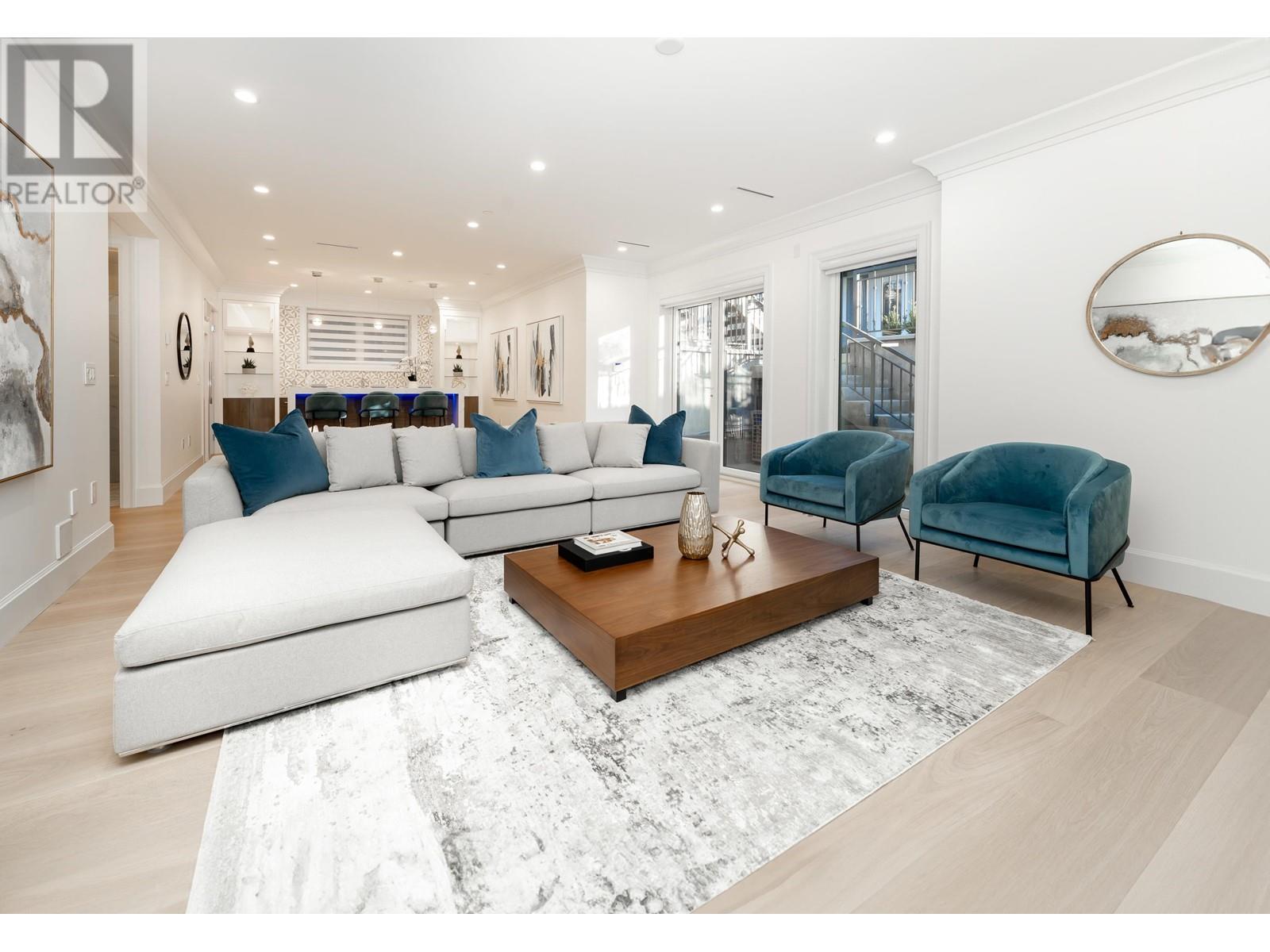 Listing Picture 24 of 32 : 4582 W 14TH AVENUE, Vancouver / 溫哥華 - 魯藝地產 Yvonne Lu Group - MLS Medallion Club Member
