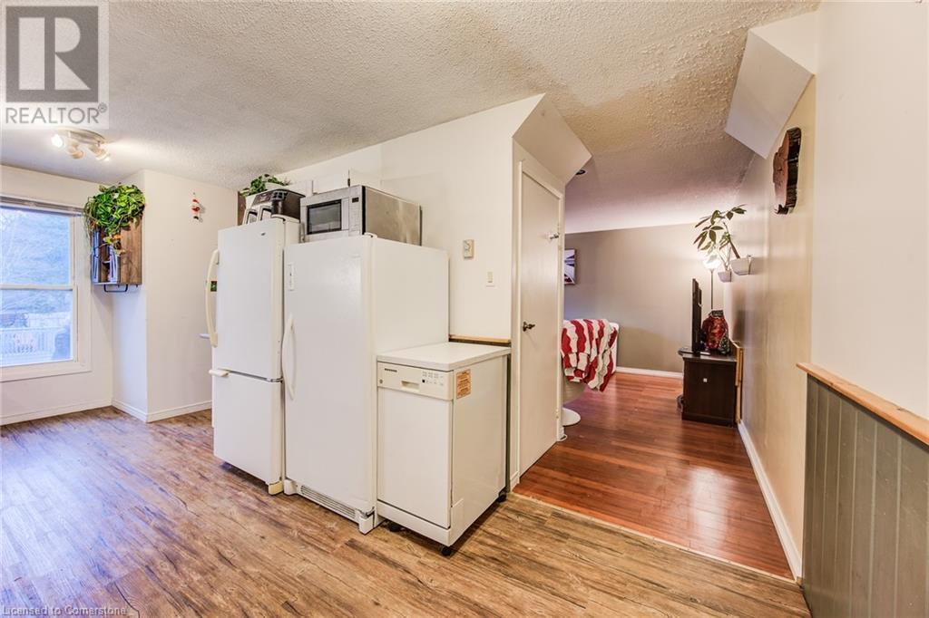 249 Cedarbrae Avenue Unit# 16, Waterloo, Ontario  N2L 4S8 - Photo 10 - 40687329