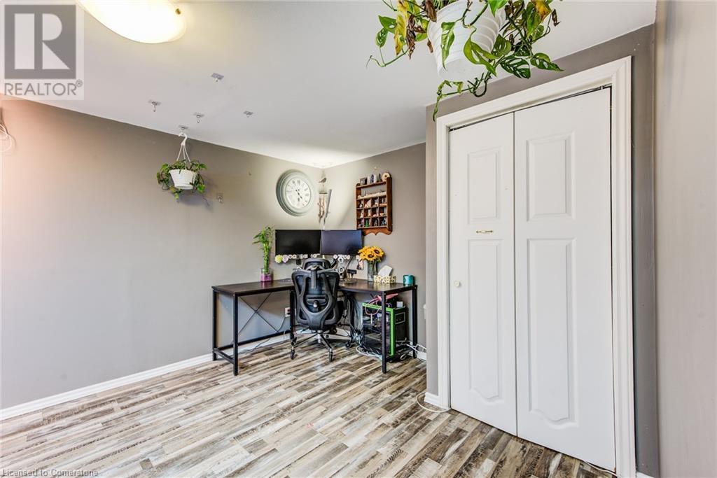 249 Cedarbrae Avenue Unit# 16, Waterloo, Ontario  N2L 4S8 - Photo 24 - 40687329