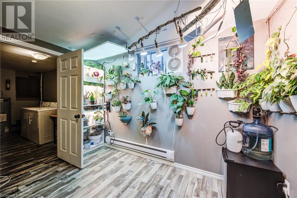 249 Cedarbrae Avenue Unit# 16, Waterloo, Ontario  N2L 4S8 - Photo 26 - 40687329