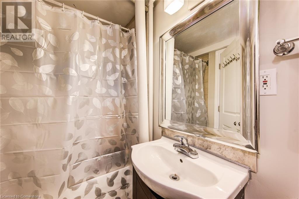 249 Cedarbrae Avenue Unit# 16, Waterloo, Ontario  N2L 4S8 - Photo 30 - 40687329