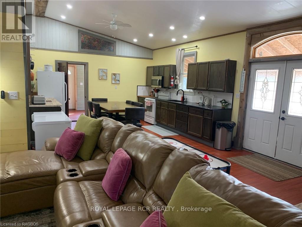 13-17 Zorra Drive, Northern Bruce Peninsula, Ontario  N0H 2R0 - Photo 27 - X11879911