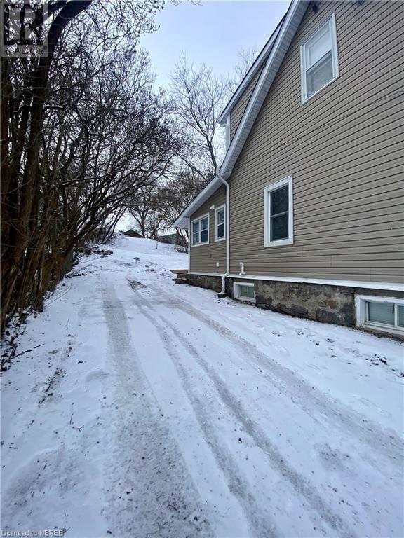 141 Fifth Avenue W, North Bay, Ontario  P1B 3N4 - Photo 2 - 40687033
