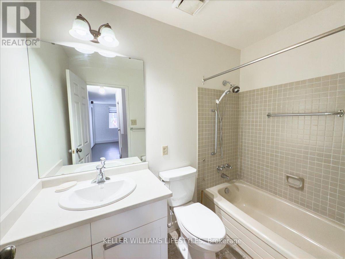 Photo 22 of 33 for 211 - 300 Everglade Crescent