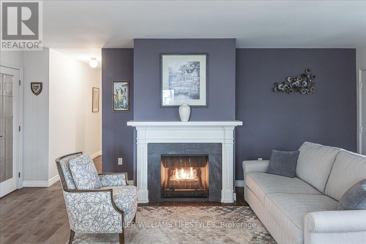 Photo 9 of 33 for 211 - 300 Everglade Crescent