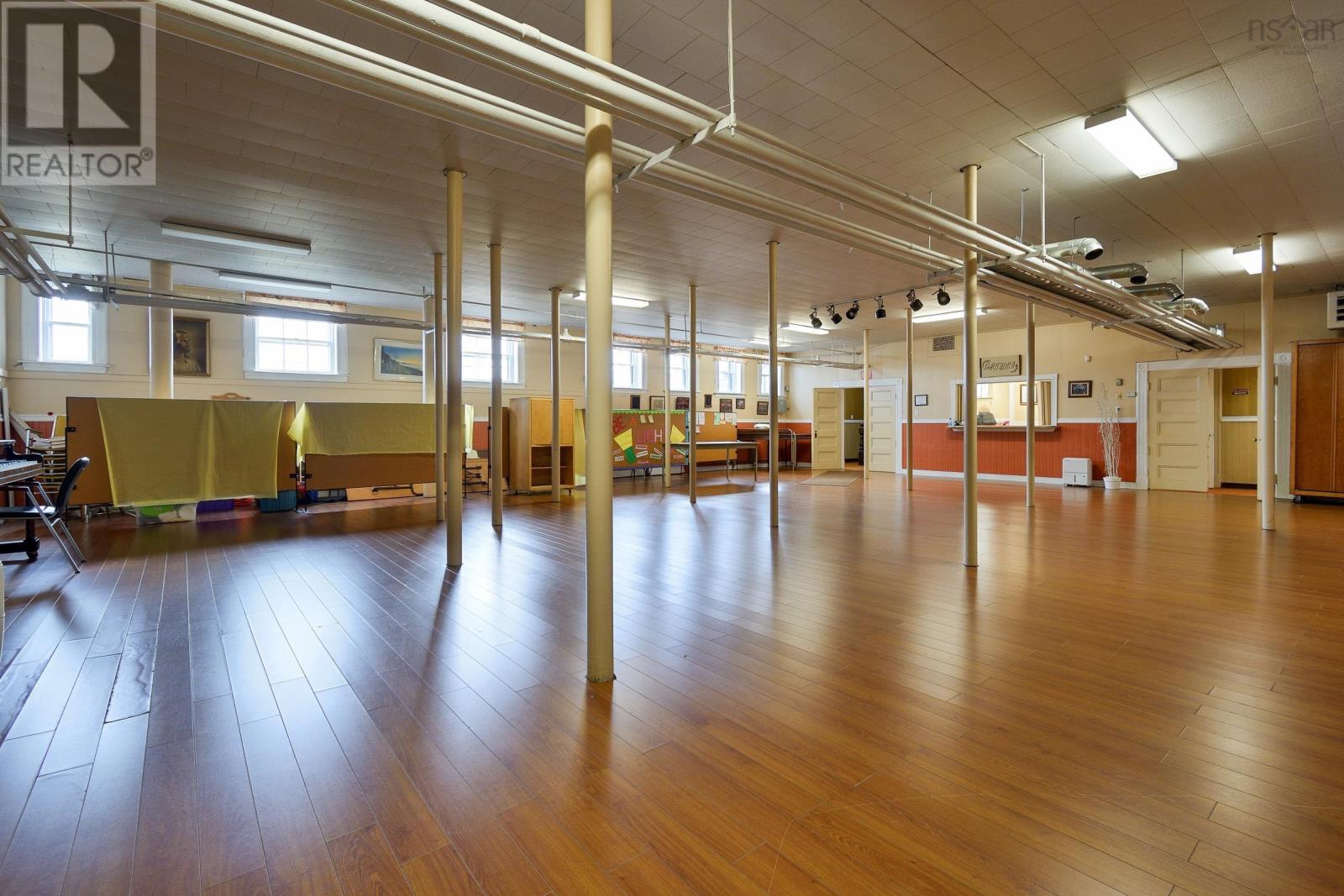 270 Commercial Street, Glace Bay, Nova Scotia  B1A 6B4 - Photo 27 - 202500199