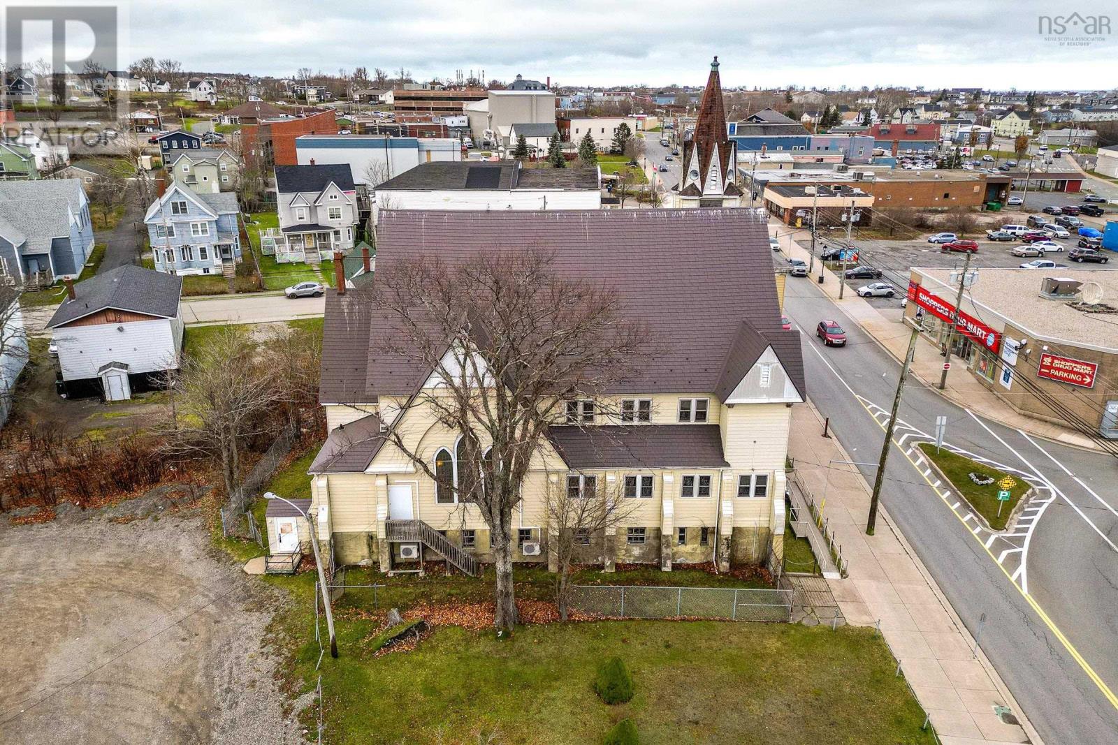 270 Commercial Street, Glace Bay, Nova Scotia  B1A 6B4 - Photo 3 - 202500199