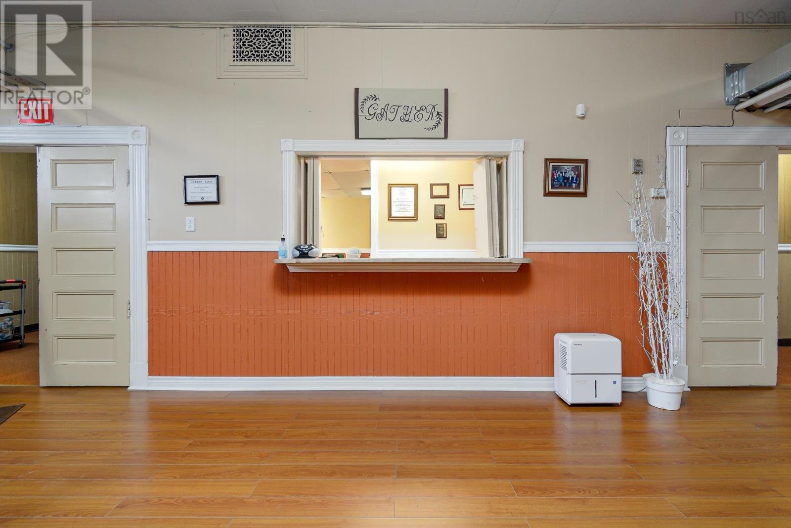 270 Commercial Street, Glace Bay, Nova Scotia  B1A 6B4 - Photo 36 - 202500199