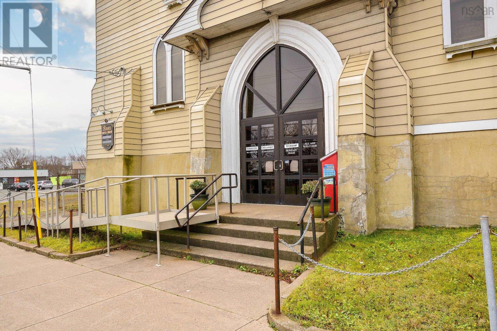 270 Commercial Street, Glace Bay, Nova Scotia  B1A 6B4 - Photo 6 - 202500199