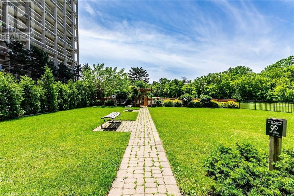 350 Quigley Road Unit# 827, Hamilton, Ontario  L8K 5N2 - Photo 8 - 40687426