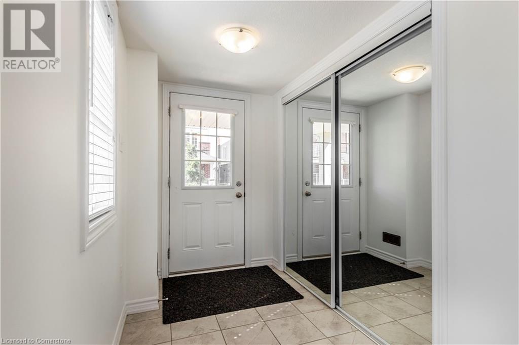 88 Decorso Drive Unit# 27, Guelph, Ontario  N1L 0A1 - Photo 5 - 40687372