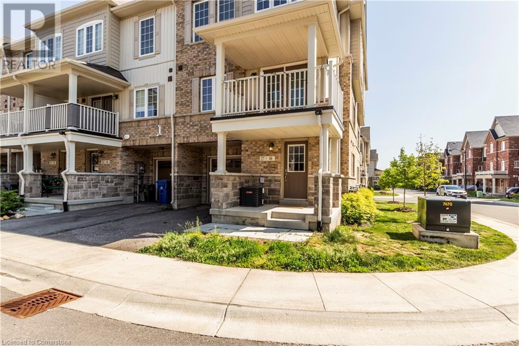 88 Decorso Drive Unit# 27, Guelph, Ontario  N1L 0A1 - Photo 3 - 40687372