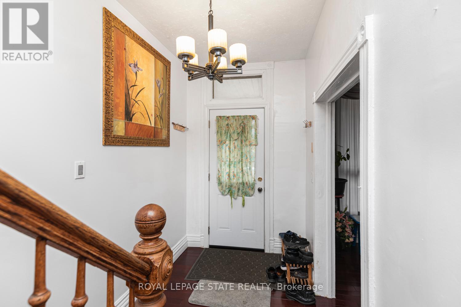 Property at 47 CLYDE STREET image 4