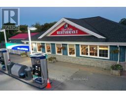 898 COUNTY ROAD 2, Lansdowne Village, Ontario