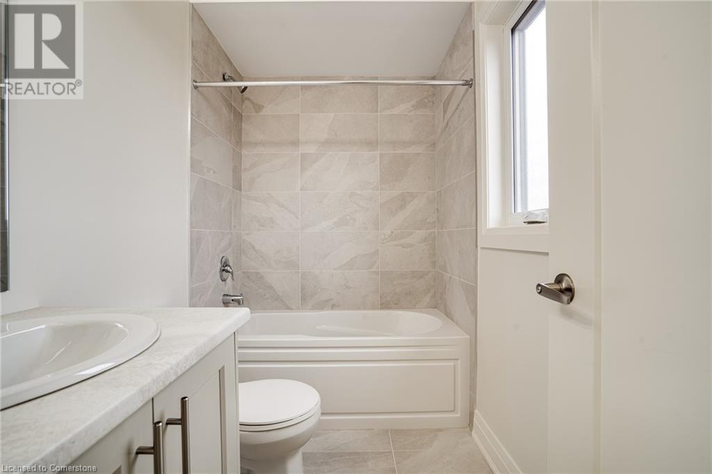 239 Midland Place, Welland, Ontario  L3B 0H4 - Photo 28 - 40680735