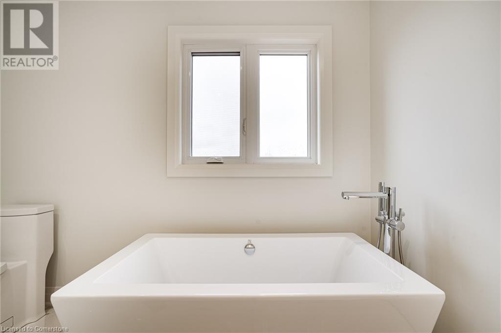 239 Midland Place, Welland, Ontario  L3B 0H4 - Photo 25 - 40680735