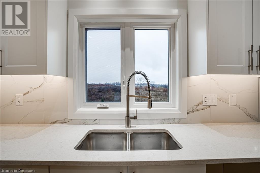 239 Midland Place, Welland, Ontario  L3B 0H4 - Photo 11 - 40680735