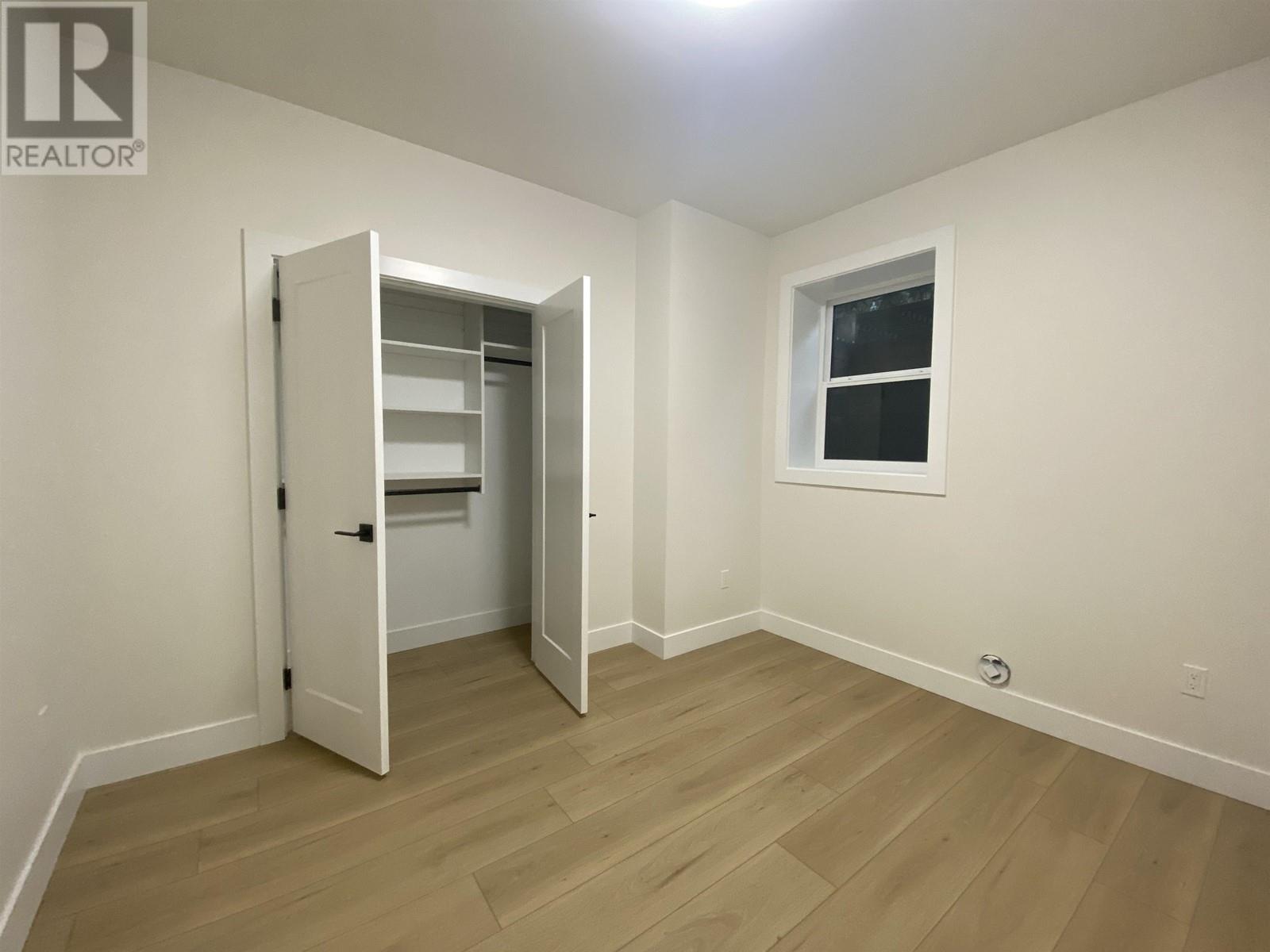 2 Bed Suite 7542 Lindrick Court, Burnaby, British Columbia  V5A 3Y5 - Photo 10 - R2952572