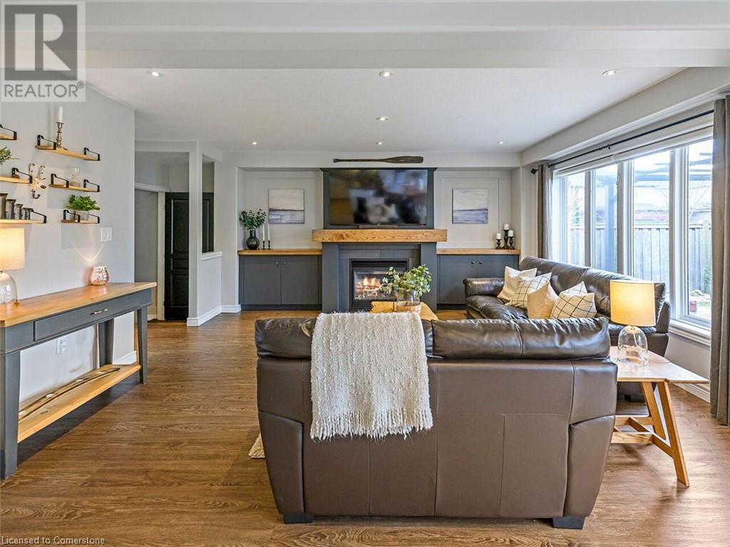 385 Murray Street, Grimsby, Ontario  L3M 0C7 - Photo 10 - 40686584