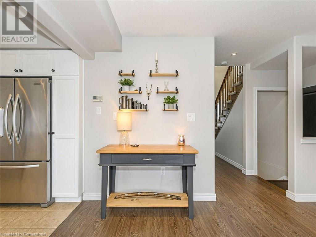 385 Murray Street, Grimsby, Ontario  L3M 0C7 - Photo 9 - 40686584