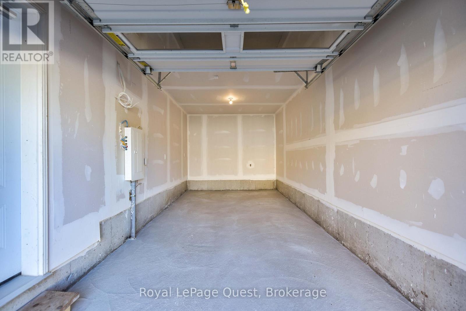 25 Wynwood Lane, Orillia, Ontario  L3V 8P7 - Photo 3 - S11908333