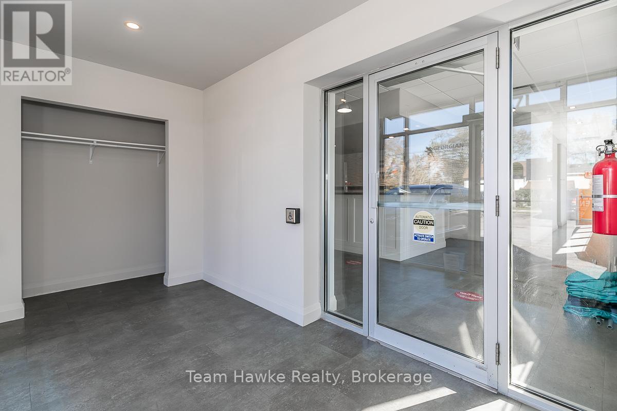 A - 371 Yonge Street, Midland, Ontario  L4R 3A7 - Photo 4 - S11908336