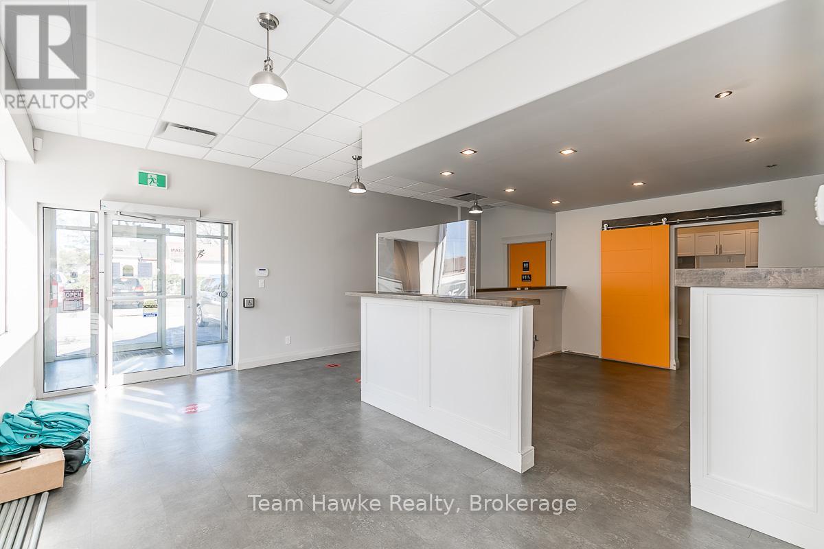 371 Yonge Street, Midland, Ontario  L4R 3A7 - Photo 10 - S11908337